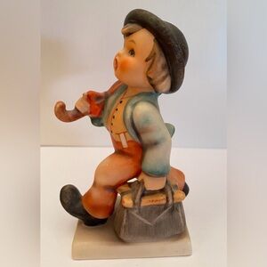 Vintage Hummel ‘Merry Wanderer’